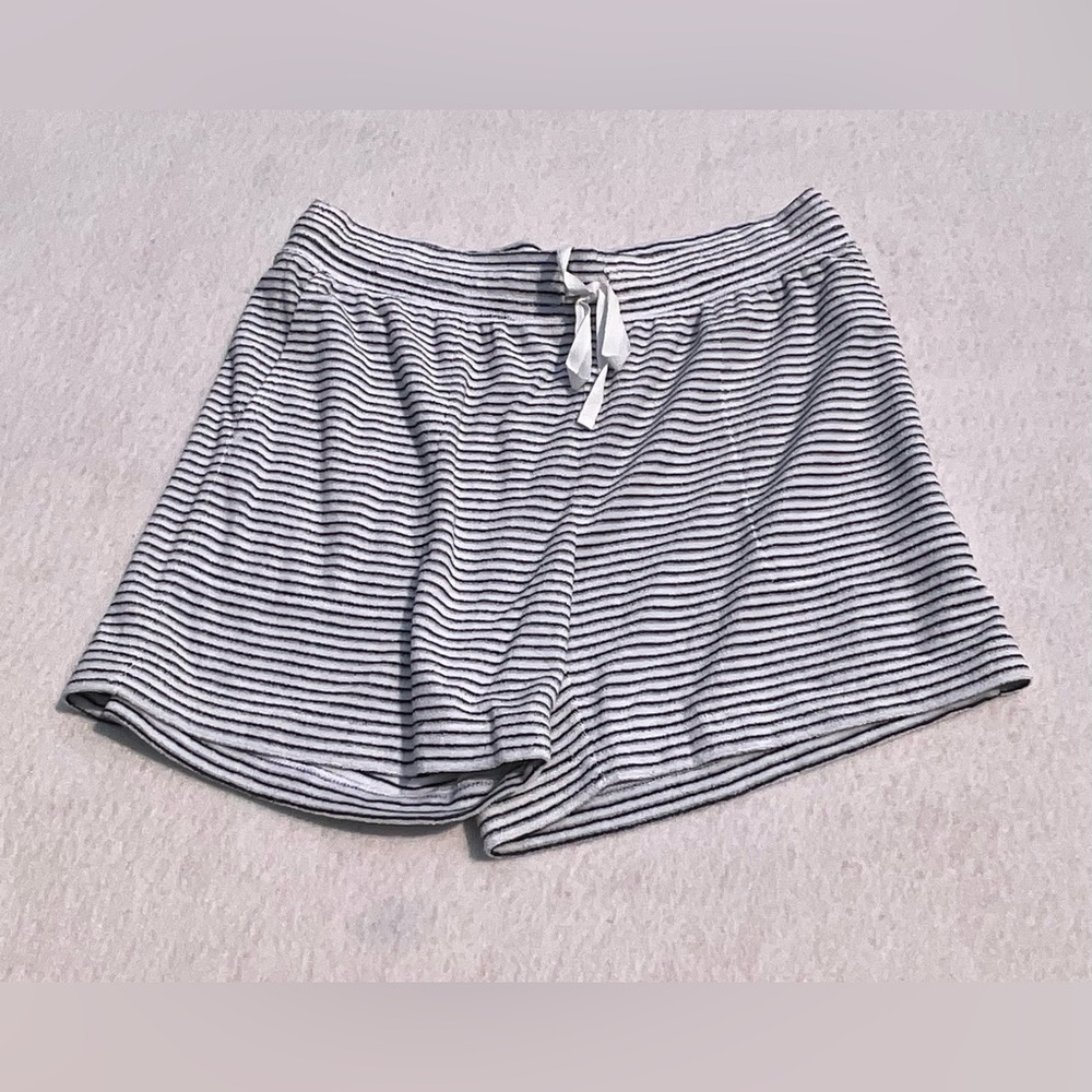 J.Jill Fit Drawstring Waist Knit Shorts White/Navy Striped Size Small NEW